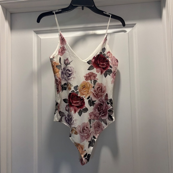 Gaze White Floral Spaghetti Strap Bodysuit - Picture 5 of 7